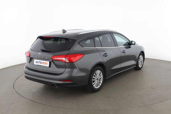 Ford Focus (2019) — foto 12 van 16