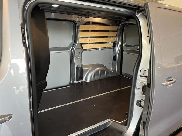 Peugeot Expert (2025) — foto 14 van 23
