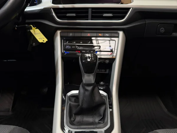 VOLKSWAGEN T-Roc Cabriolet (2022) — foto 17 van 17