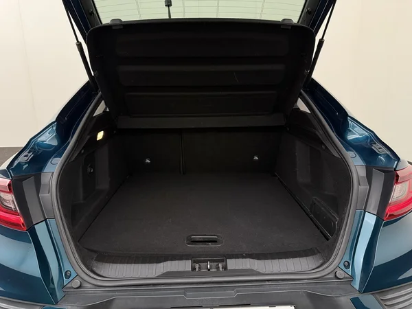 RENAULT Arkana (2021) — foto 8 van 28