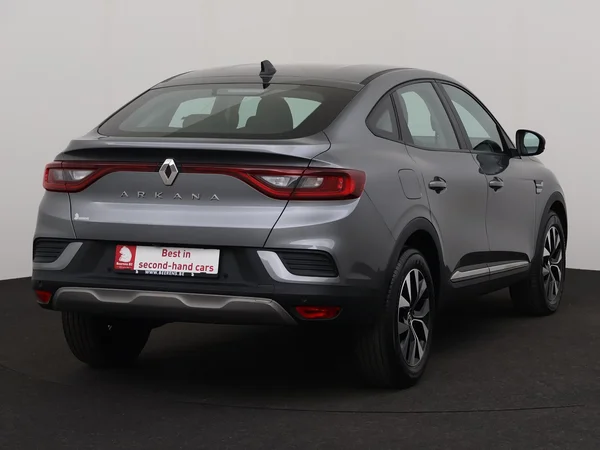 RENAULT Arkana (2021) — foto 21 van 27