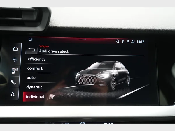 AUDI A3 Sportback PHEV (2024) — foto 17 van 29
