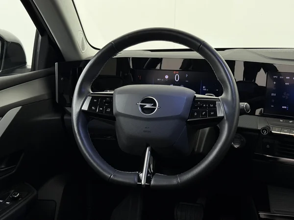 OPEL Astra (2023) — foto 14 van 28