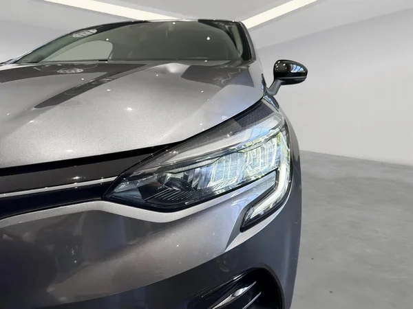 Renault Clio (2023) — foto 8 van 18