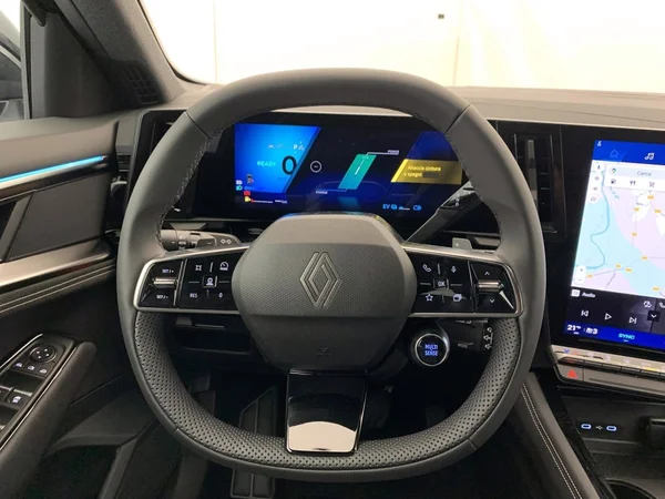 Renault Rafale E-TECH (HEV) (2026) — foto 6 van 25