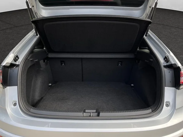 VOLKSWAGEN Taigo (2024) — foto 20 van 22
