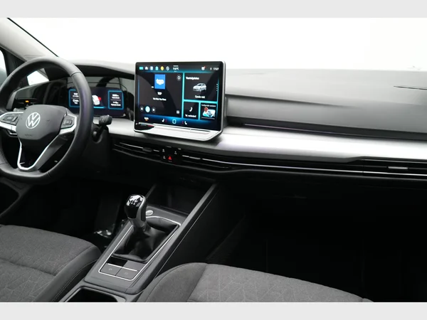 VOLKSWAGEN Golf VIII (2024) — foto 19 van 25