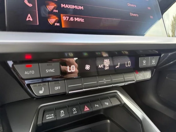 AUDI A3 Sportback Dsl (2021) — foto 16 van 31