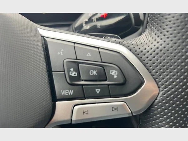 Volkswagen Tiguan (2024) — foto 9 van 22