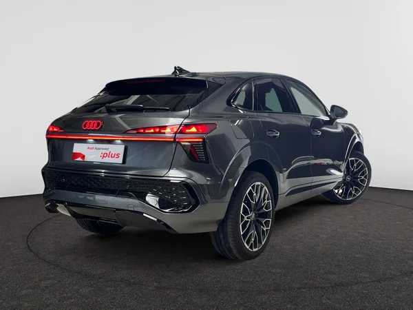 AUDI Q3 Sportback e-hybrid (PHEV) (2025) — foto 16 van 24