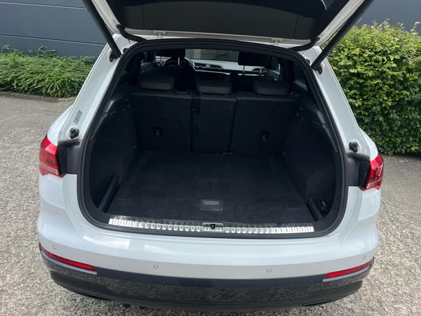 AUDI Q3 (2019) — foto 13 van 24