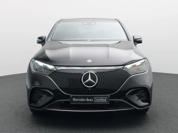 Mercedes-Benz EQE (2025) — foto 23 van 35