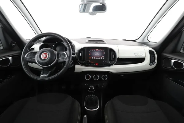 Fiat 500L (2018) — foto 3 van 16