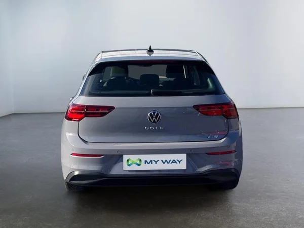 VOLKSWAGEN Golf VIII (2021) — foto 25 van 27