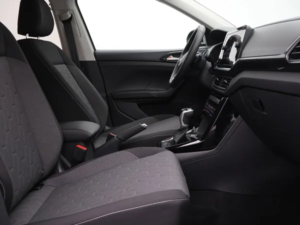 VOLKSWAGEN T-Cross (2025) — foto 2 van 23