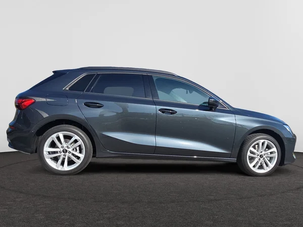 AUDI A3 Sportback (2025) — foto 19 van 23