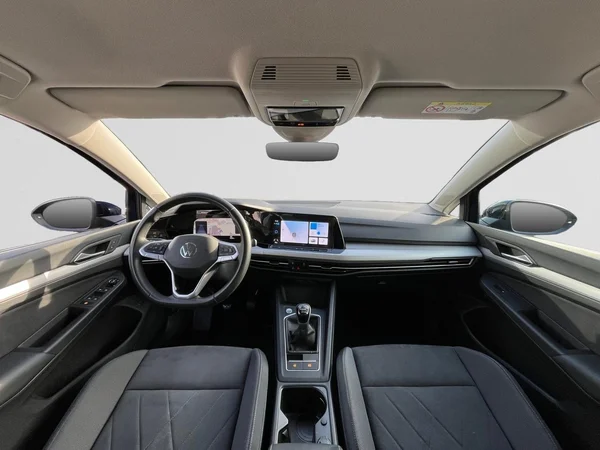 VOLKSWAGEN Golf VIII SW (2024) — foto 16 van 22