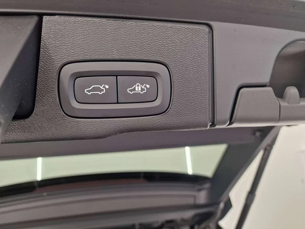 Volvo XC60 (2026) — foto 8 van 17