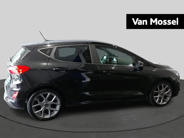 Ford Fiesta (2022) — foto 9 van 15