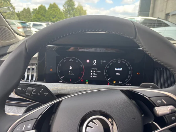 SKODA Superb (2026) — foto 4 van 21