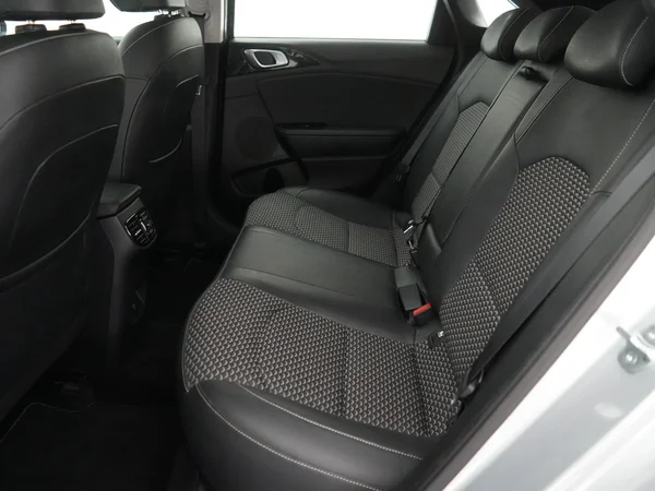 Kia cee'd (2024) — foto 7 van 21