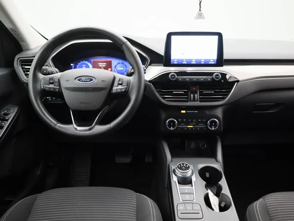 Ford Kuga (2023) — foto 29 van 31