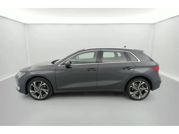 AUDI A3 Sportback (2025) — foto 32 van 36