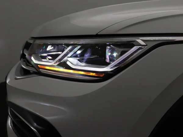 VOLKSWAGEN Tiguan (2022) — foto 21 van 26