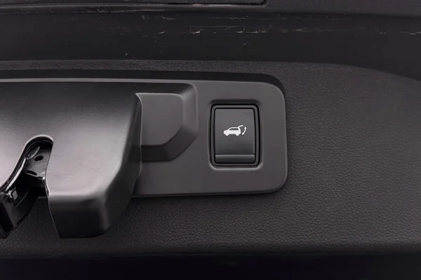 Renault E-Scenic E-Tech (2025) — foto 14 van 34