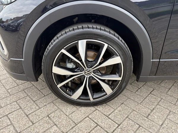 VOLKSWAGEN T-Cross (2025) — foto 16 van 24