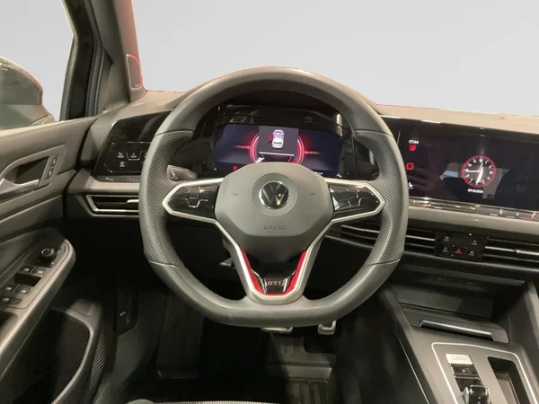 VOLKSWAGEN Golf VIII GTI (2021) — foto 4 van 24