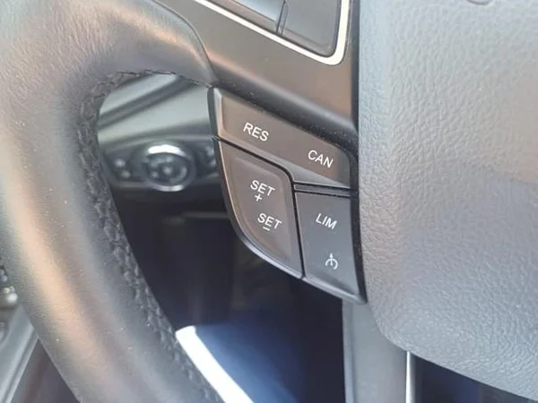 Ford EcoSport (2018) — foto 15 van 24