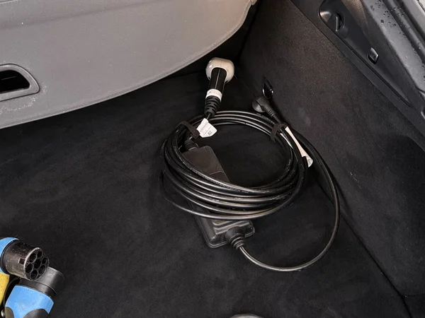 MERCEDES GLC 300 (2021) — foto 22 van 32