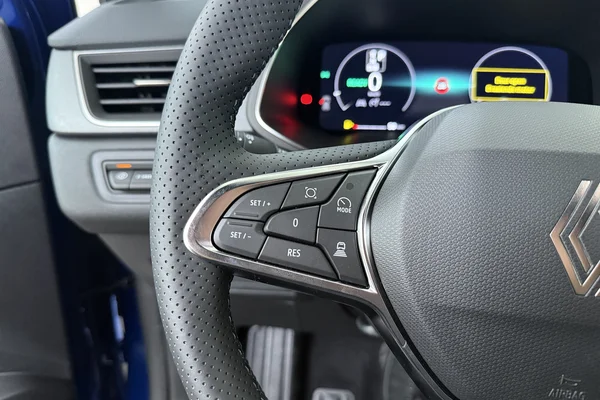 Renault Captur E-Tech (HEV) (2026) — foto 6 van 17