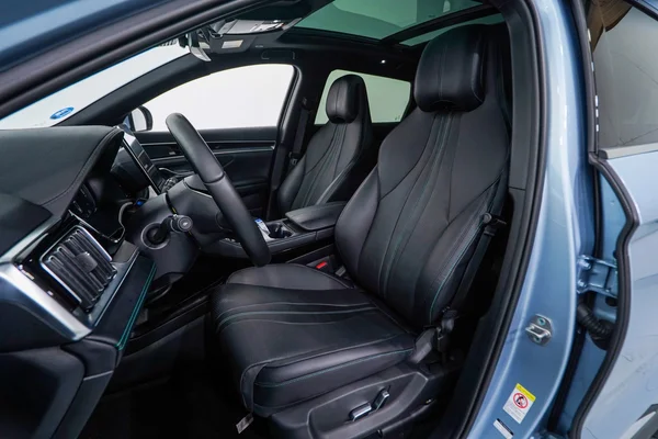 BYD Seal U PHEV (2024) — foto 4 van 45