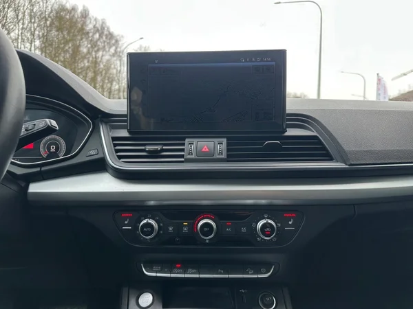 AUDI Q5 Sportback (2022) — foto 3 van 17