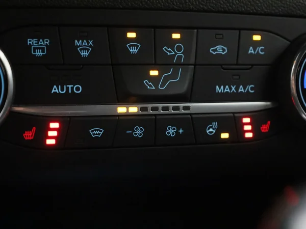 Ford Focus (2021) — foto 13 van 36