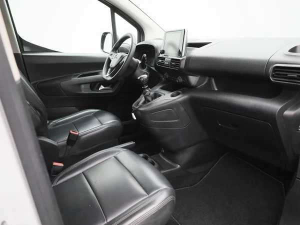 Opel Combo Life (2023) — foto 19 van 30