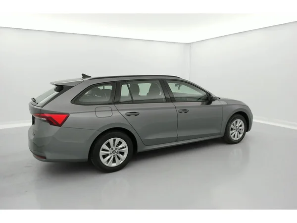 SKODA Octavia Combi (2025) — foto 26 van 36