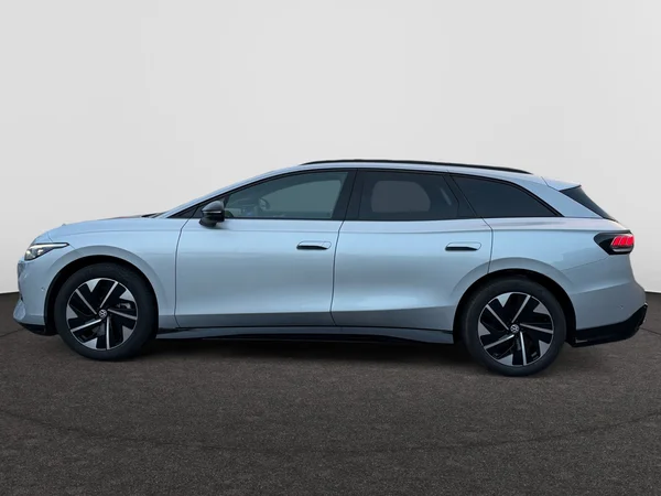 VOLKSWAGEN ID.7 Tourer (2025) — foto 12 van 23