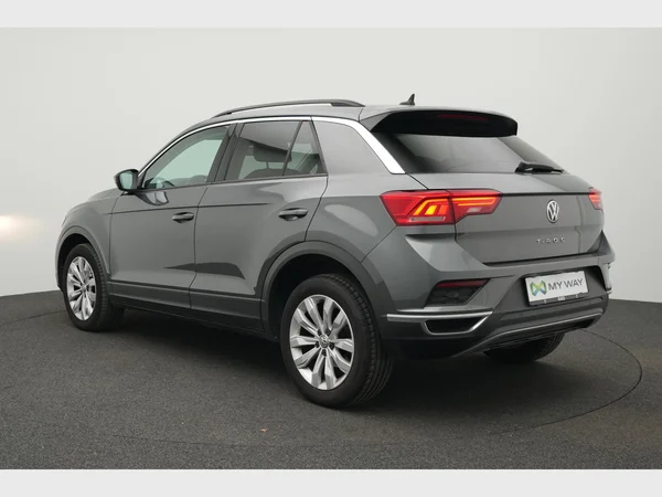 VOLKSWAGEN T-Roc (2019) — foto 21 van 24