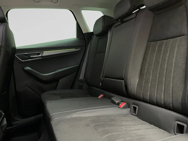 SKODA Karoq (2025) — foto 7 van 13