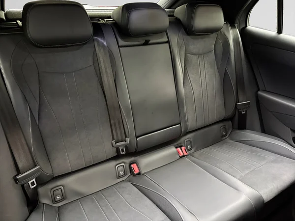 VOLKSWAGEN T-Roc (2026) — foto 6 van 16