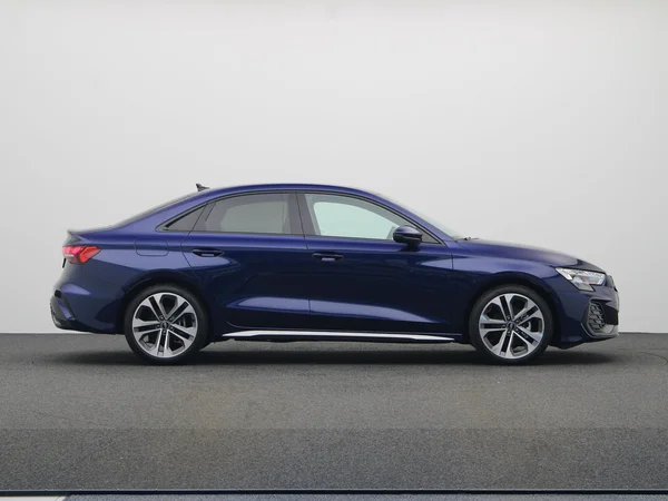 AUDI A3 Sedan (2025) — foto 3 van 25