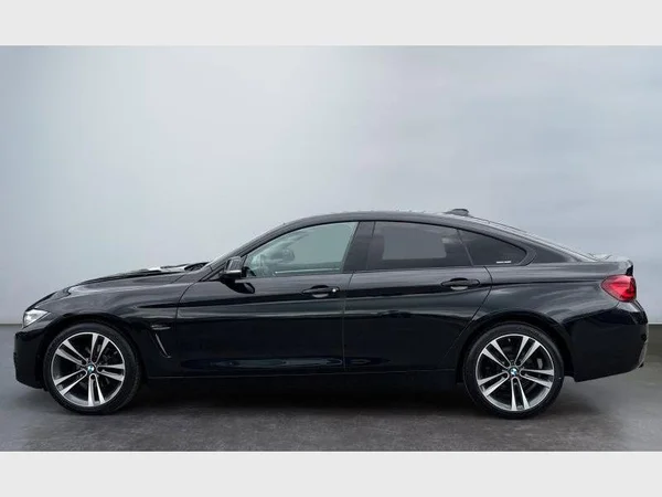 BMW 4 Gran Coupe (2020) — foto 22 van 28