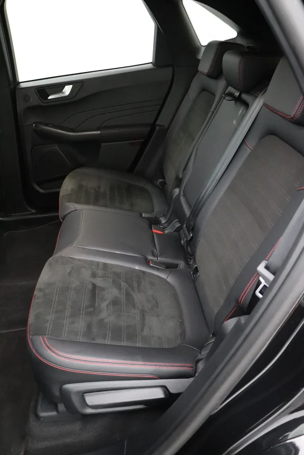 Ford Kuga (2023) — foto 10 van 29