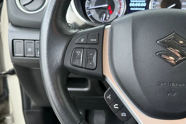 Suzuki Vitara (2024) — foto 5 van 16