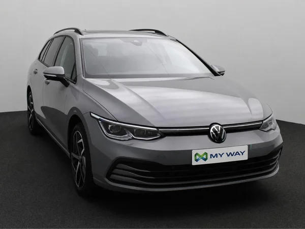 VOLKSWAGEN Golf VIII SW (2024) — foto 12 van 26