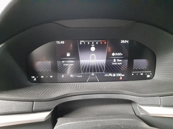 SKODA Karoq (2026) — foto 8 van 23
