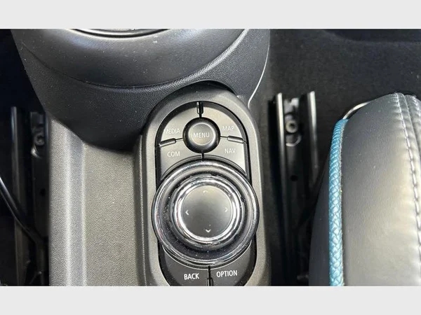 MINI Mini Cabriolet (2021) — foto 15 van 26